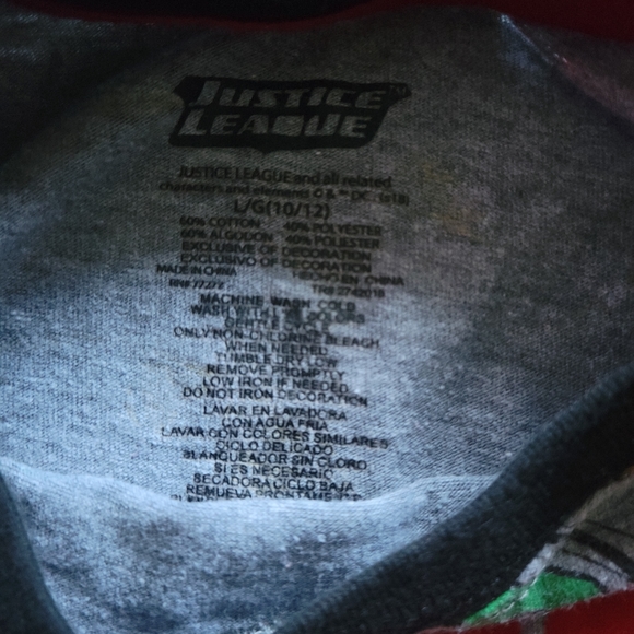Boys Justice League Size L 10/12 Long Sleeve Shirt! - Picture 4 of 4
